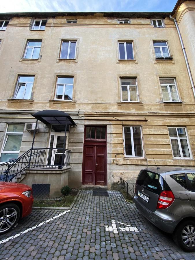 The Spirit Of Lviv In The Apartments ภายนอก รูปภาพ